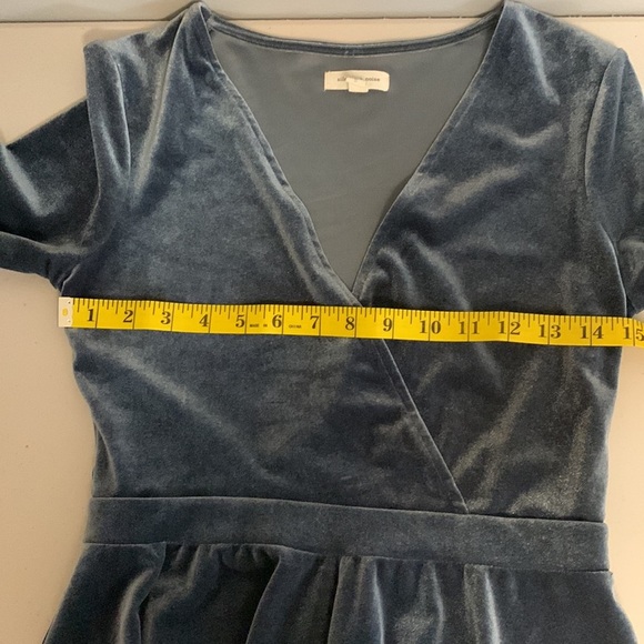 Urban Outfitters Velvet Romper - Picture 8 of 9